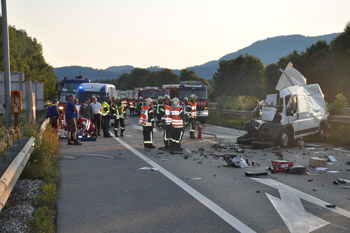 03_Unfall Rankweil Verkehrsaward ABM Hohenems Foto Feuerwehr Gtzis 002