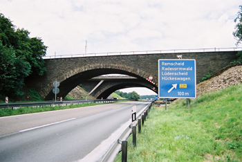 A1 Autobahn Remscheid Eisenbahnüberführung 22