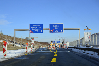 A1 Rheinbrücke Leverkusen Köln Vollsperrung Brückenwechsel Sperranlage Schranken 430