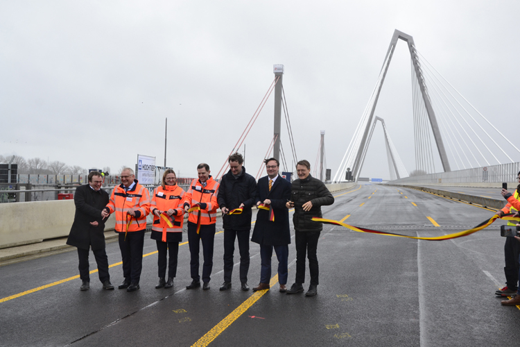 A1 Rheinbrücke Leverkusen Verkehrsfreigabe Oliver Kirscher Luksic Karl Lauterbach Michael Güntner Hendrick Wüst