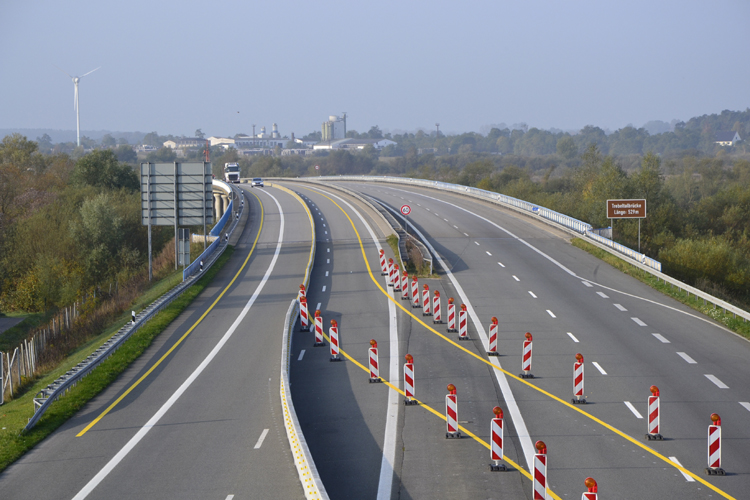 A20 Ostseeautobahn abgesackt Tribsees Anschlußstelle Autobahnüberführung 391