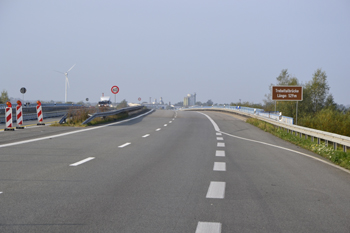 A20 Ostseeautobahn abgesackt Tribsees Anschlußstelle Autobahnüberführung  400