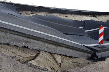 A20 Ostseeautobahn abgesackt Tribsees Straendammrutschung Fahrbahnsenkung 427