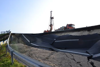 A20 Ostseeautobahn abgesackt Tribsees Straßendammrutschung Fahrbahnsenkung 432