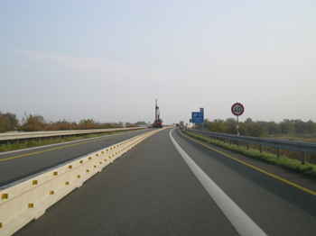 A20 Ostseeautobahn abgesackt Tribsees Straßendammrutschung Fahrbahnsenkung 957