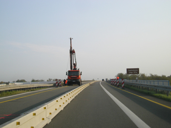 A20 Ostseeautobahn abgesackt Tribsees Straßendammrutschung Fahrbahnsenkung 959