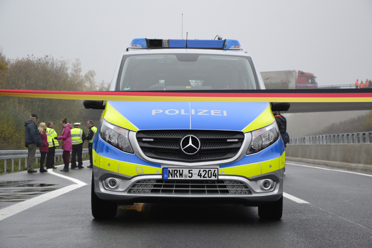 A33 Autobahn Lückenschluß Verkehrsfreigabe Einweihung Borgholzhausen Halle Osnabrück Bielefeld 92