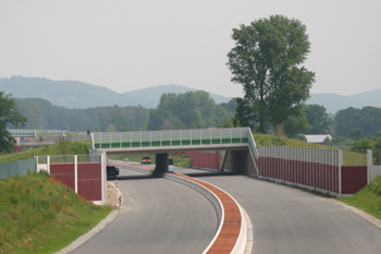 A33 Neue Bundesautobahn Lückenschluß Osnabrück Halle Bielefeld Grünbrücke 42