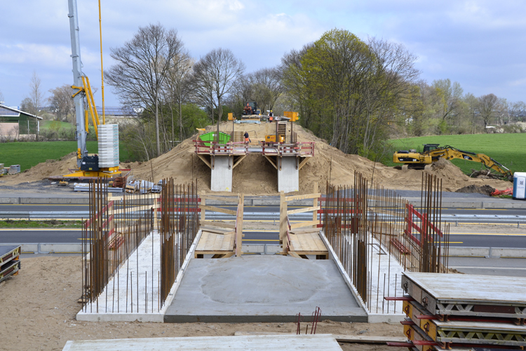 A3 Bundesautobahn Emmerich Wesel Hamminkeln Rees Oberhausen Vollsperrung Brückenneubau Brückenarbeiten 79