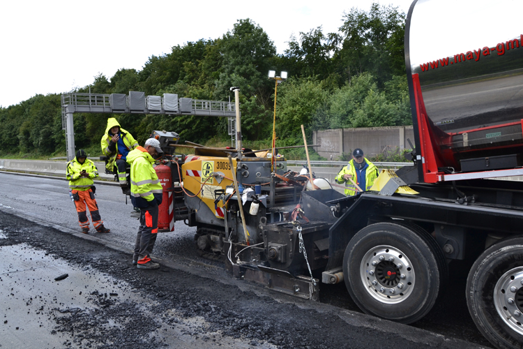 A3 Vollsperrung Autobahn Erneuerung Fahrbahndecke Sanierung Asphalt Duisburg Kaiserberg Wedau Breitscheid 06