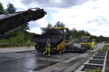 A3 Vollsperrung Autobahn Erneuerung Fahrbahndecke Sanierung Asphalt Duisburg Kaiserberg Wedau Breitscheid 76