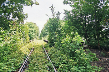 A40 B1 Ruhrschnellweg  Bahnlinie 19_16