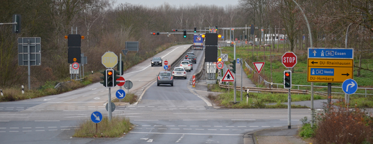 A40 Rheinbrcke Autobahn Duisburg Neuenkamp Ruhrschnellweg Moers Autobahnbrcke 10