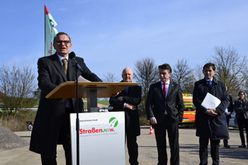 A43 Autobahnbau Autobahnkreuz Herne A 42 Michael Odenwald, Staatssekretär im Bundesministerium für Verkehr 80