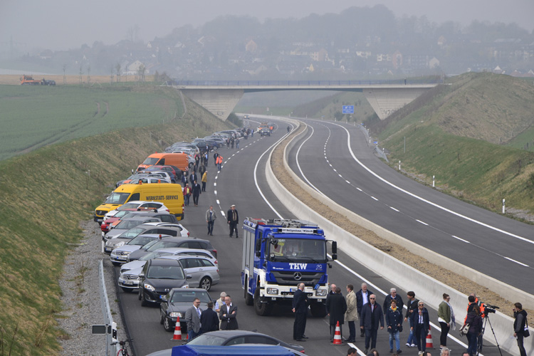 A44 Autobahn Verkehrsfreigabe Heiligenhaus Hettscheidt Velbert Ratingen Lückenschluß Neubauabschnitt 16