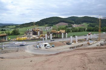 A44 Autobahnneubau Kassel Eschwege Eisenach Wehrtalbrücke Autobahnbrücke in Bau 53