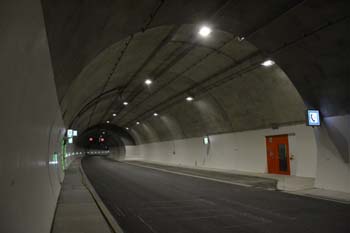 A44 Autobahntunnel Hirschhagen Lichtenau Helsa Eschenstruth Losse Nothaltebucht 31