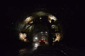 A44 Autobahntunnel in Bau Südröhre Tunnelbau bergmännische Bauweise Sprengvortrieb 08