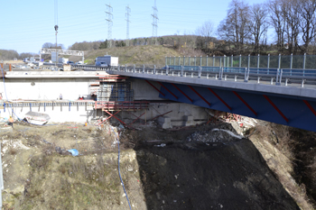 A45 Autobahn Großbrücke Lennetal Hagen Verschub Brückenneubau 85