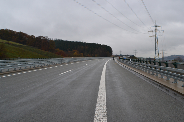 A46 Autobahn Verkehrsfreigabe Einweihung Bestwig Olsberg Nuttlar Talbrücke B480 00