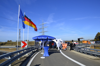 A4 A44 A544 fünfarmig Autobahnkreuz Aachen Banddurchschnitt Verkehrsfreigabe Transitverkehr 71