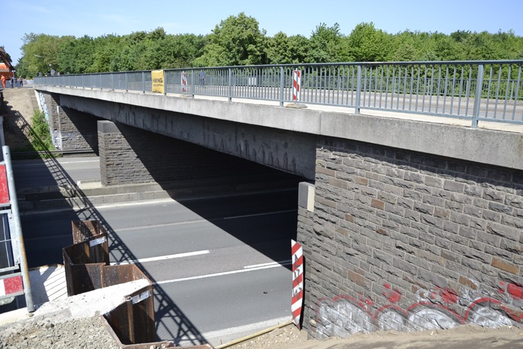 A4 Autobahn berfhrung Kln Gremberghoven Ostheim Frankfurter Strae Bundesstrae B8  58