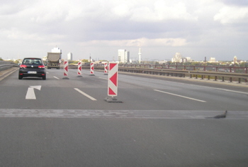A59 Stadtautobahn Duisburg Fahrbahn�bergang Grunewaldbr�cke Sperrung 58
