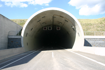 A71 Autobahntunnel Schmücke Tunnelportal 24