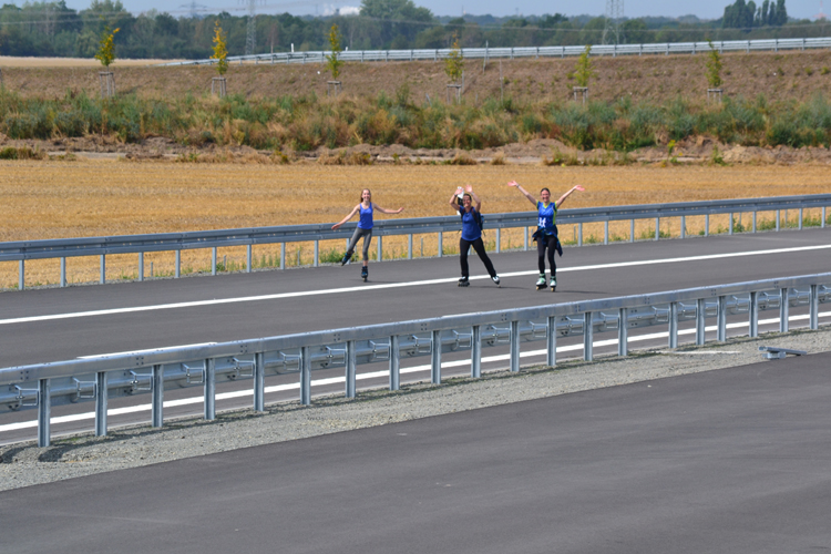 A72 Neue Autobahn Verkehrsfreigabe Borna Rtha Leipzig Chemnitz Hof Scherenschnitt 570