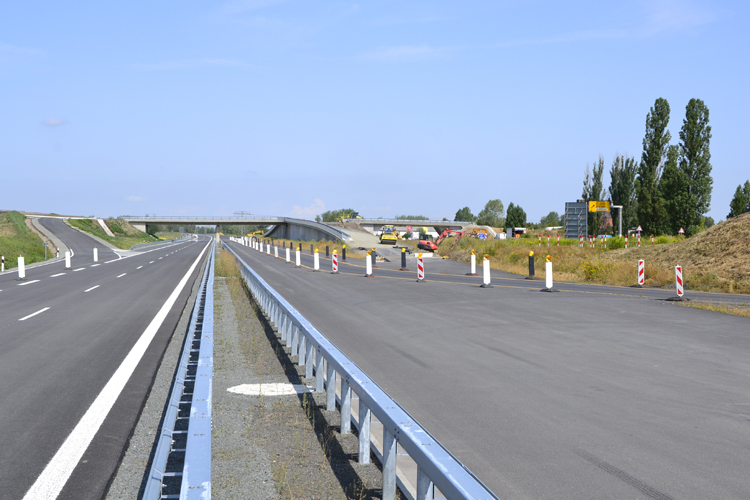 A72 Neue Autobahn Verkehrsfreigabe Borna Rtha Leipzig Chemnitz Hof Scherenschnitt 99