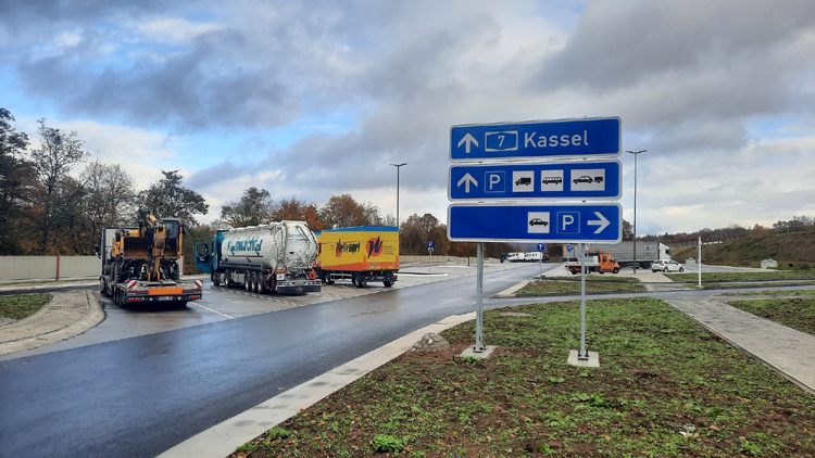 A7 Bundesautobahn Tank- und Rastanlage Raststätte Kalbach Fulda Rhön TuR Uttrichshausen 03