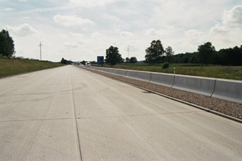 A94 Autobahn Betonfahrbahn Pastetten 08