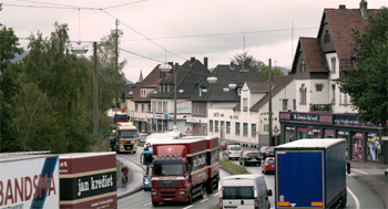 AUTOBAHN Film Daniel Abma Hauptstrae quer durch Bad Oeynhausen