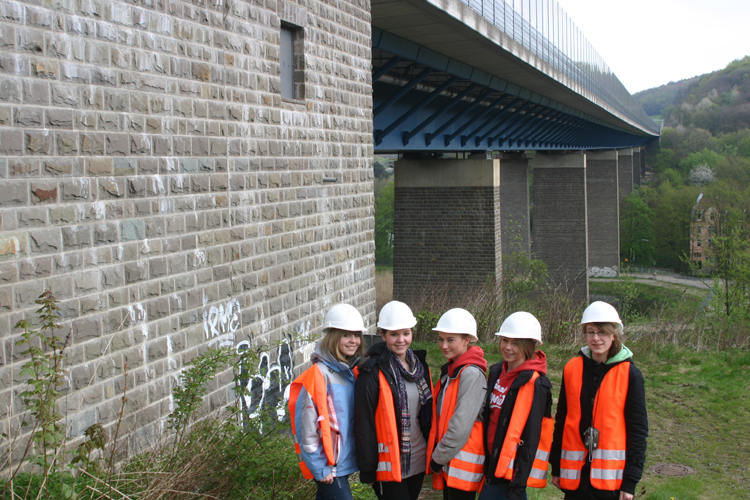 A 1 Wupper Talbrücke Girls Day 0030