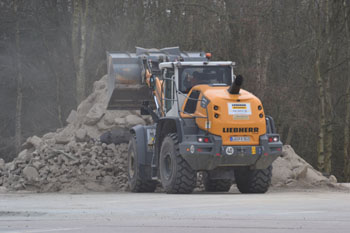 A 27 Bundesautobahn Bremen Cuxhaven Vollsperrung Uthlede Hagen Grabendurchlaß Rohr 32