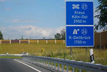 A 3 Bundesautobahn Ausbau achtstreifig Kölner Ring Verkehrsfreigabe AS Köln-Mülheim 59
