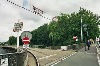 A 40 B 1 Ruhrschnellweg Spurbus 17