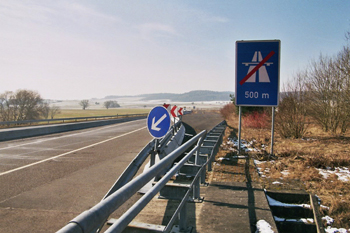 A 49 Autobahnende Neuental 2421