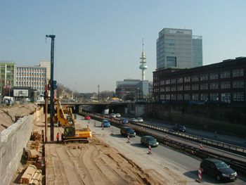 A 59 Bundesautobahn Duisburg Hauptbahnhof sechsstreifiger Ausbau erster Rammschlag 39
