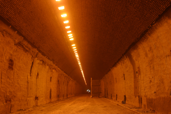 A 8 Lämmerbuckeltunnel 12