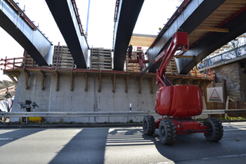 Ausbau Bundesstraße B 1 zur Autobahn A 40 in Dortmund Sölde Aplerbecker Straße Stahlträger Brückenneubau 78