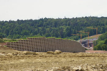 Autobahn A8 Karlsruhe Stuttgart sechsstreifiger Autobahnausbau Karlsbad Nttingen Steinig 64