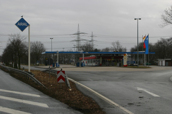 Autobahn A 57 Vollsperrung Unfall Brückenbrand Raststätte Nievenheim 71