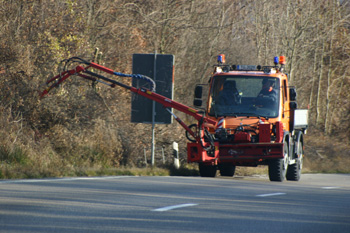 Autobahn A 8 Vollsperrung Albabstieg Drackensteiner Hang  Grünschnitt Autobahnmeisterei 17