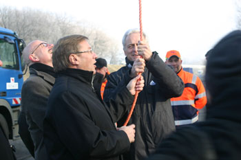 Autobahn BAB 2 Gesamtfreigabe sechstreifiger Ausbau  Minister Ramsauer Voigstberger Winfried Pudenz 86