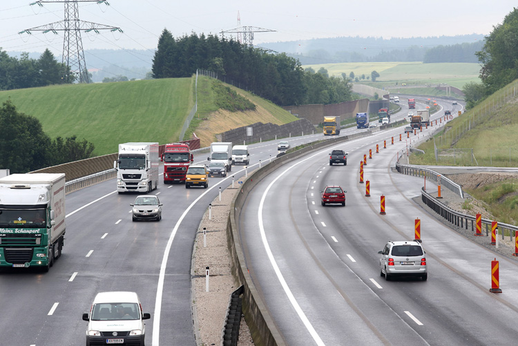 Autobahn sterreich AO8Z9431