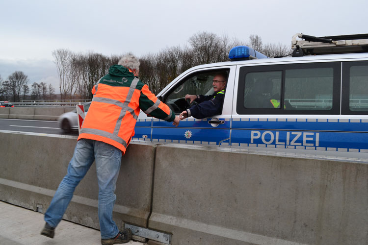 Autobahnfreigabe nach Ausbau Autobahnpolizei Landesbetrieb 19