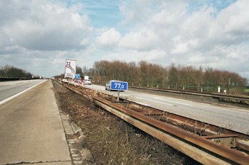 Autobahnkreuz Kaarst Bundesautobahnen A 52 A 57 015_12