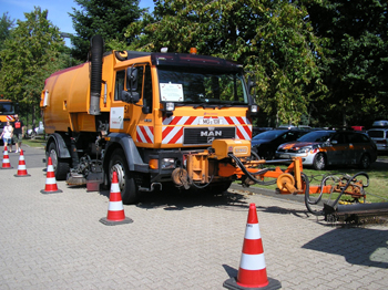 Autobahnmeisterei Mönchengladbach Rechtslenker Straßenreinigung 16