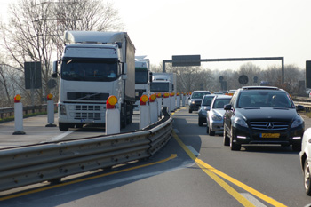 Autobahnpolizei Rheinbrücke Duisburg Neuenkamp Verkehrskontrolle 72